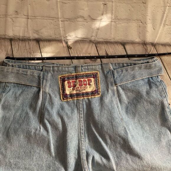 Vintage BeBop Jean Shorts w/Self Belt - Picture 6 of 7